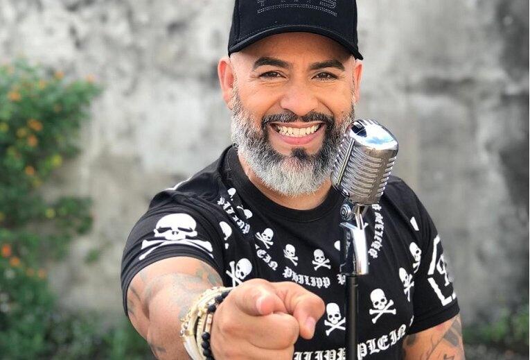 Com um histórico de mais de vinte anos tocando na noite roraimense, o músico Fabinho Farias é um dos músicos que sempre se reinventou (Foto: Divulgação)