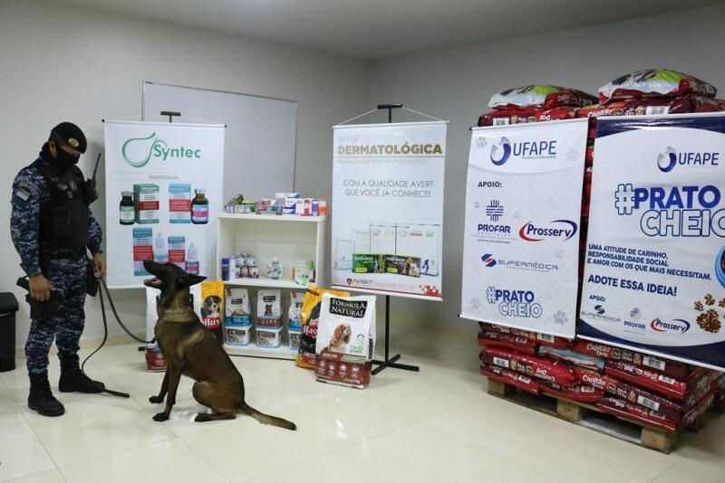 O canil da Guarda Municipal foi uma das entidades beneficiadas (Foto: Diane Smapaio/FolhaBV)