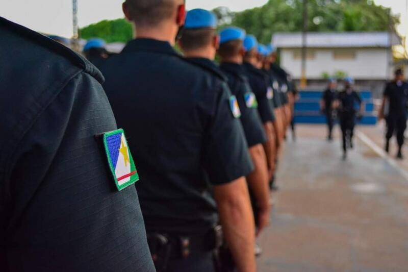 Participantes do curso de formação de Soldados da PM no dia em que receberam fardamento (Foto: PMRR) Participantes do curso de formação de Soldados da PM no dia em que receberam fardamento (Foto: PMRR)