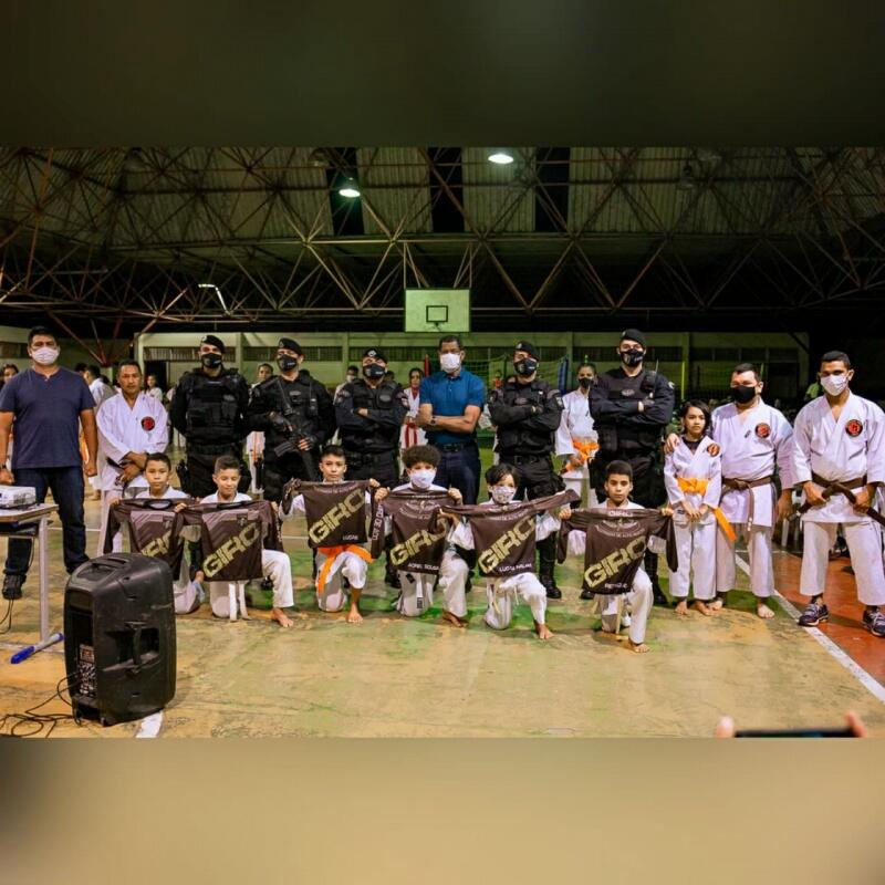 A ação teve como objetivo aproximar a Polícia Militar (PMRR) da comunidade. (Foto: Divulgação)
