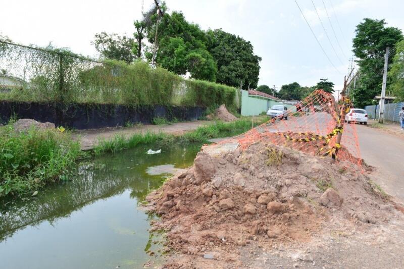 A previsão de conclusão  dos serviços é dia 27 (Foto: Nilzete Franco/FolhaBV)