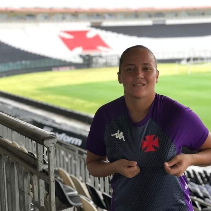 Flor atuou em sete partidas pelo Vasco na segunda divisão do Campeonato Brasileiro Feminino deste ano (Foto: Divulgação)
