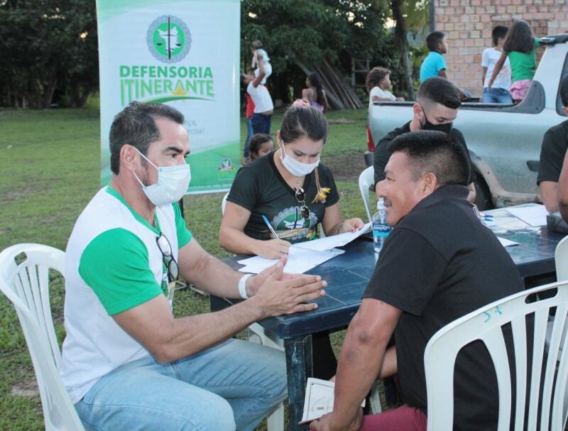 Os interessados devem se dirigir aos locais de atendimento munidos dos documentos pessoais