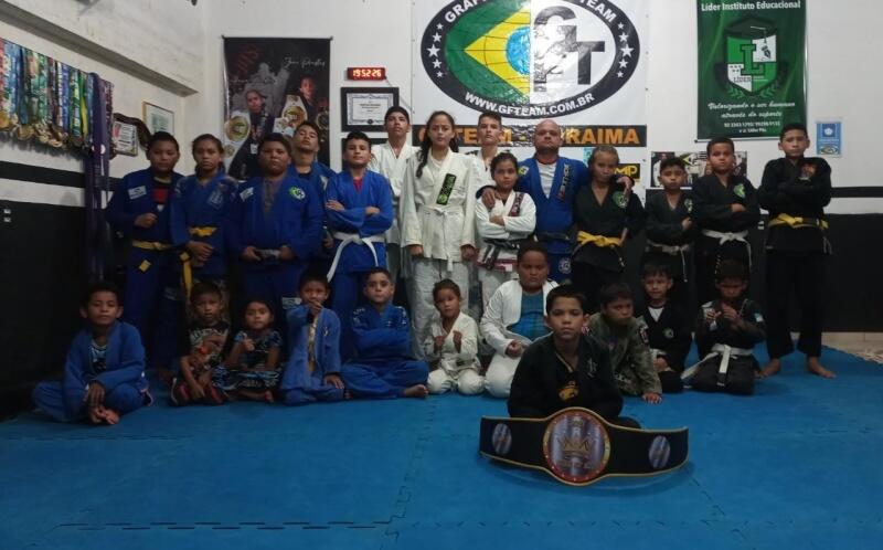 João Prestes também é fruto de um projeto social criado pelo pai com o nome Associação Família Prestes (Foto: Divulgação)