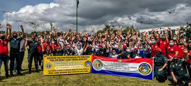 O evento contou com a participação de alunos, familiares, professores, militares e também do diretor do colégio, o major Péricles Dias. (Foto: Divulgação)