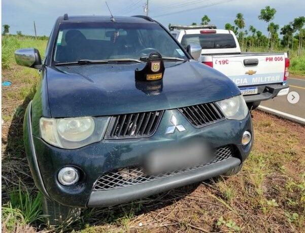 O veículo foi removido e entregue às autoridades para as devidas providências (Foto: Divulgação)