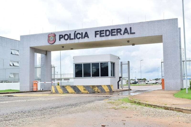 Policiais federais cumpriram nove mandados de busca e apreensão (Foto: Nilzete Franco/FolhaBV)