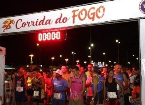Corrida do Fogo é uma tradição da Corporação  (Divulgação/CBMRR)