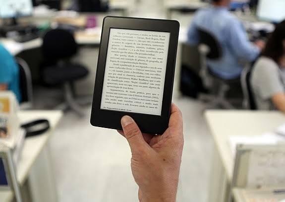 Os livros digitais a cada dia ganha novos adeptos. (Foto: Divulgação)