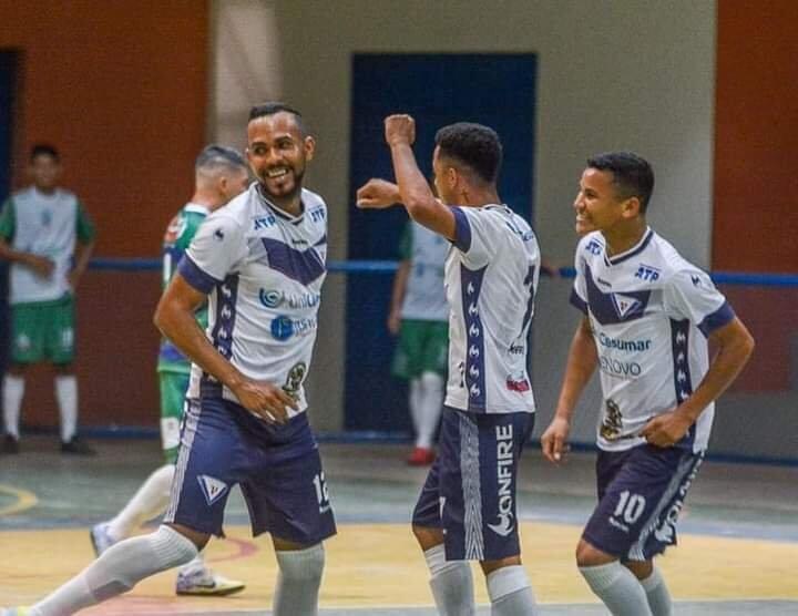 Equipe do Vivaz "passa o carro" no Independente e chega no mata-mata, com melhor campanha. (foto: Hélio Garcias - BV Esportes)