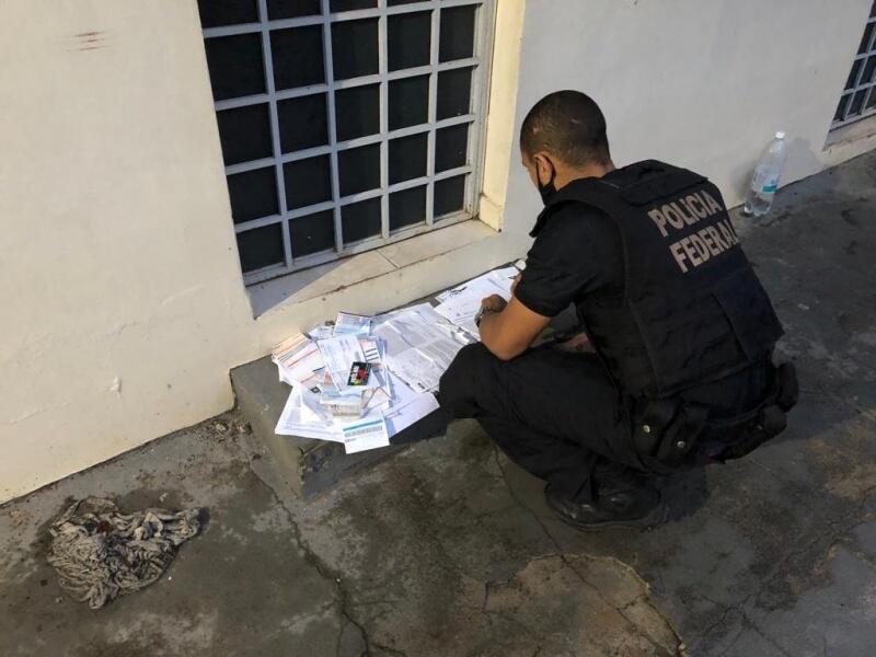 Na operação, que acontece simultaneamente em mais três estados, estão sendo cumpridos 14 mandados de busca e apreensão (Foto: Divulgação)