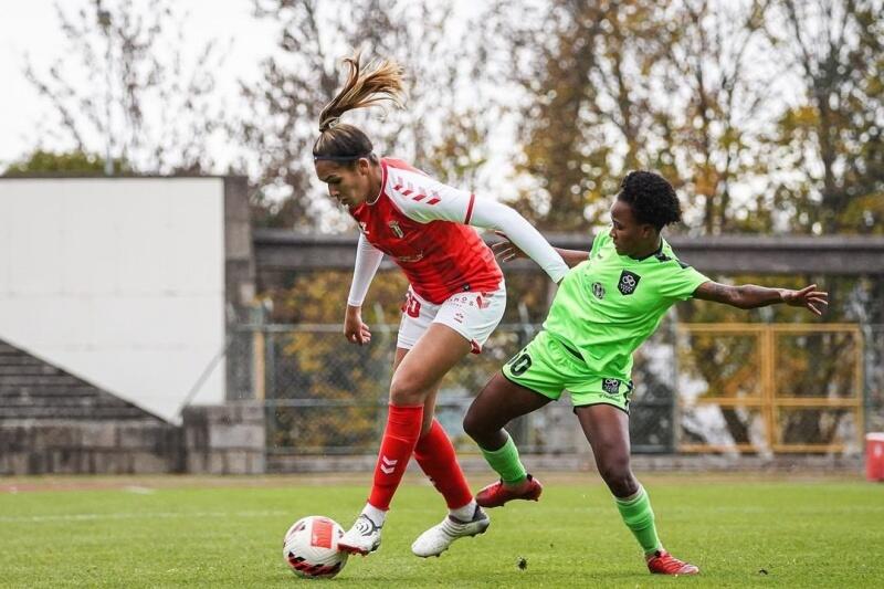 A roraimense Vitória Almeida em atuação pelo Braga contra o Länk Vilaverdense (Foto: Daniel Azevedo/S.C. Braga)