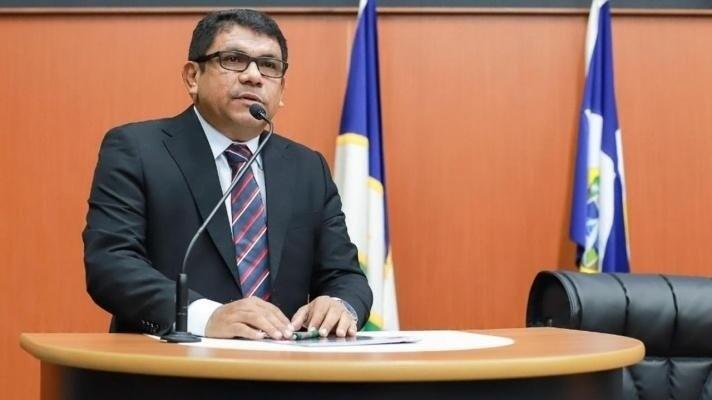Nilton Sindpol alertou sobre a importância do voto coerente (Foto: Arquivo FolhaBv)