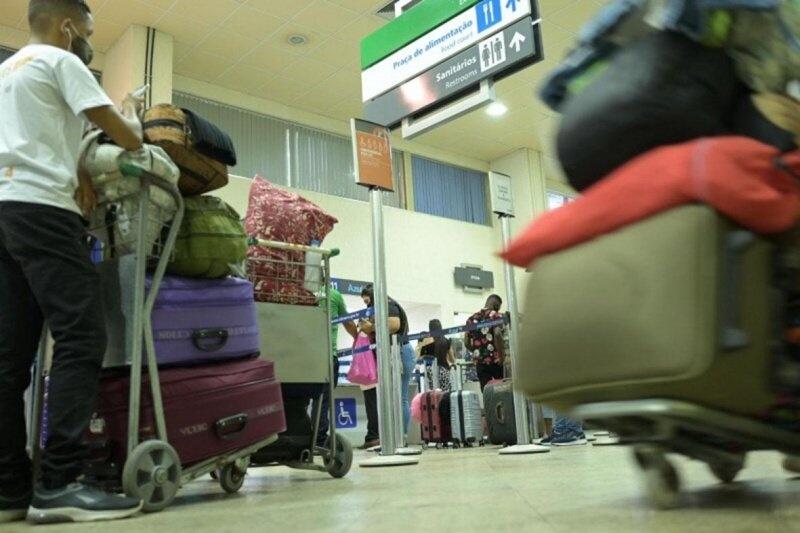 Para quem vai embarcar de avião, é importante redobrar a atenção (Foto: Dibulgação)