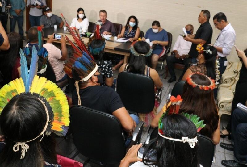 O Concurso é para contratar de forma efetiva mil professores, que vão atender as 253 escolas indígena do Estado. (Foto: Nilzete Franco Folha BV)