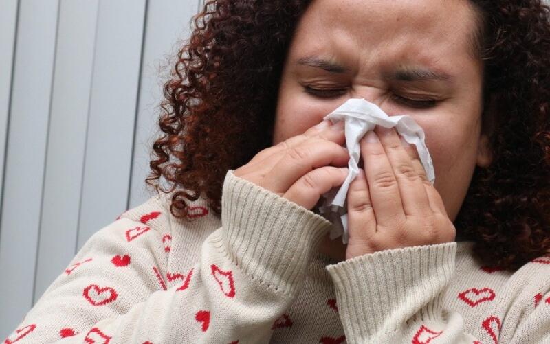 É importante garantir que todos os pacientes sejam testados ao menos para Covid-19 (Foto: Nilzete Franco/FolhaBV)
