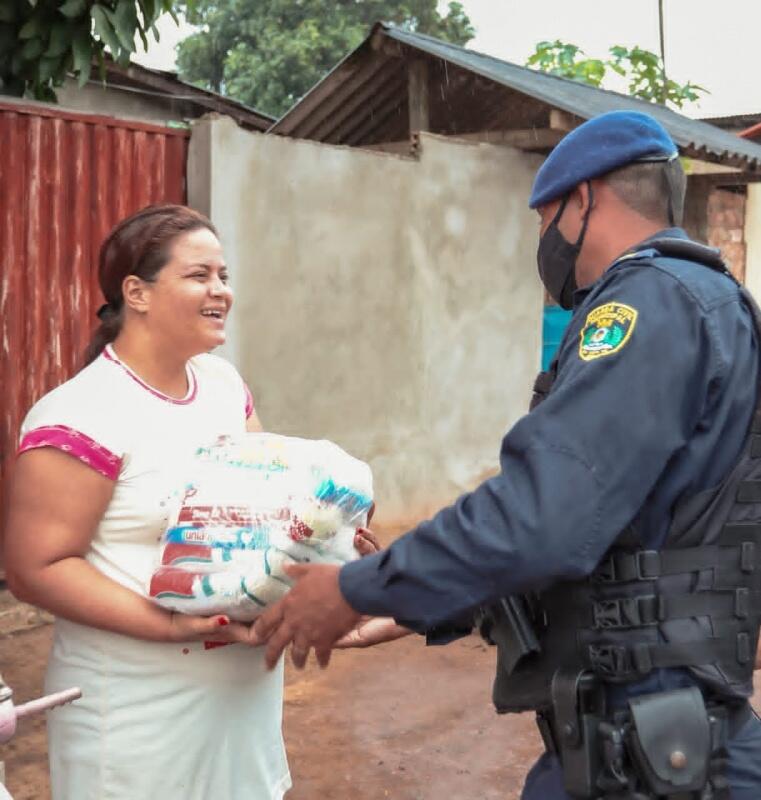 As doações dos alimentos foram realizadas na manhã desta sexta-feira, dia 24 (Foto: Divulgação)