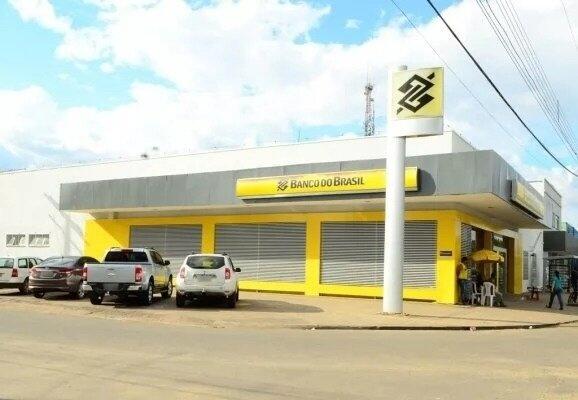 Para realizar serviços bancários os clientes podem acessar as páginas digitais dos bancos (Foto: Divulgação)