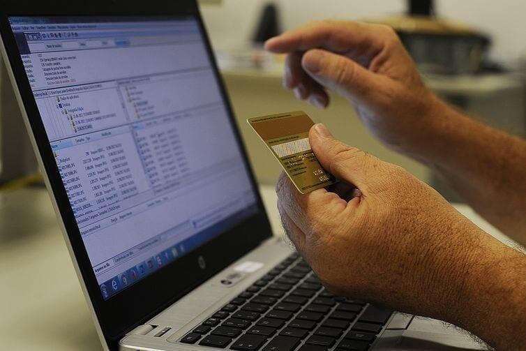 O estudo mostra que os shoppings tiveram uma perda de cerca de R$ 35 bilhões para o comércio eletrônico (Foto Divulgação)