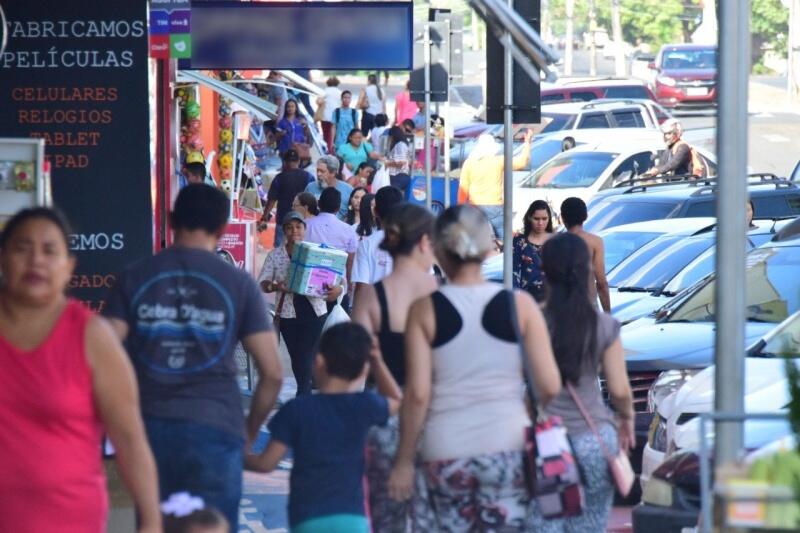 Número de empregados com carteira de trabalho assinada no setor privado aumentou 4%. (Foto: Nilzete Franco)