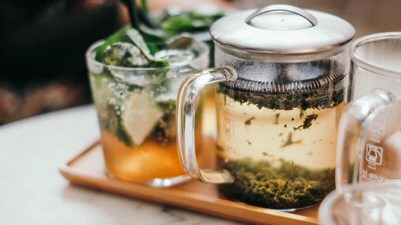 Essas bebidas também podem ajudar a prevenir o desenvolvimento de doenças como depressão, demência, Alzheimer ou Parkinson (Foto: Divulgação)