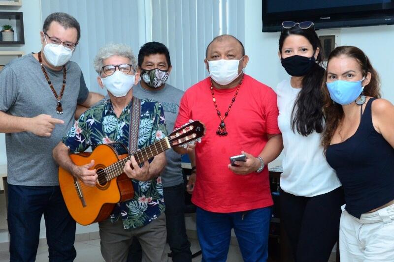 Os artistas que integram o Comitê Pró-Cultura Roraima (Foto: Nilzete Franco/FolhaBV)