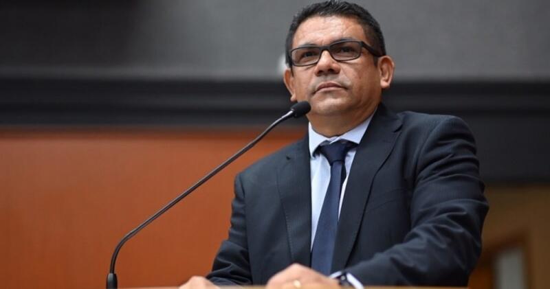 O deputado estadual Nilton do Sindpol durante sessão na ALE-RR (Foto: SupCom ALE-RR)