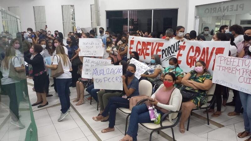 A reivindicação dos cuidadores é pela redução da carga horária de 40h para 30h semanais (Foto: Nilzete Franco/FolhaBV)