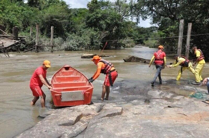 Quando houver alguma informação relevante sobre chuvas intensas, deslizamentos de terra, enchentes, etc, o alerta será disparado para os números de celulares cadastrados (Foto: Divulgação)