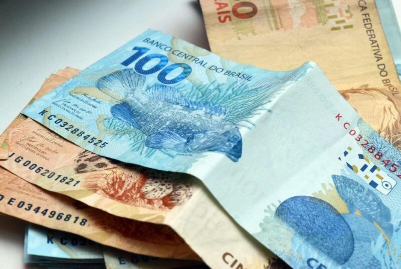 Beneficiário poderá consultar informações do auxílio pelos aplicativos Auxílio Brasil e Caixa Tem (Foto: Nilzete Franco/FolhaBV)