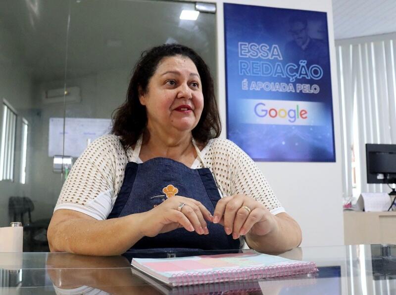 Cozinheira formada pelo Instituto de Artes Culinária Mausi Sebess, de Buenos Aires. Denise de fato, é apaixonada pelos sabores étnicos da comida do Norte (Foto: Neia Dutra/FolhaBV)