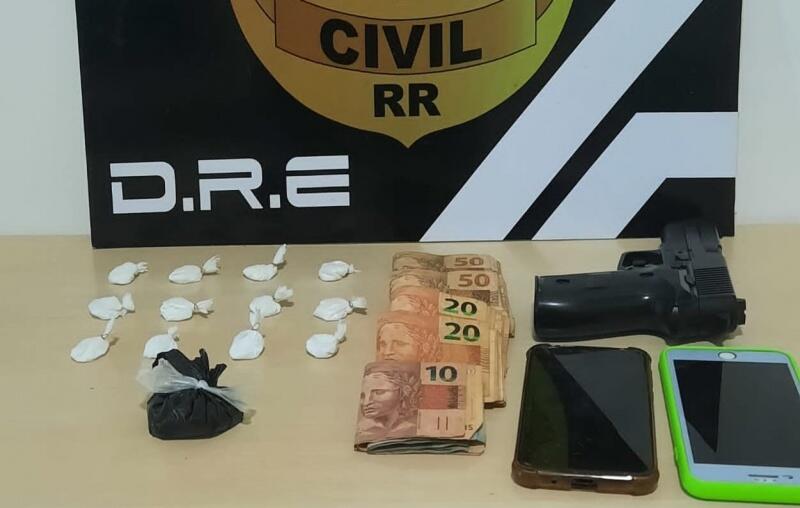 A prisão foi efetuada pela Delegacia de Repressão à Entorpecentes e do Departamento de Narcóticos, da Polícia Civil (Foto: Divulgação/Polícia Civil)