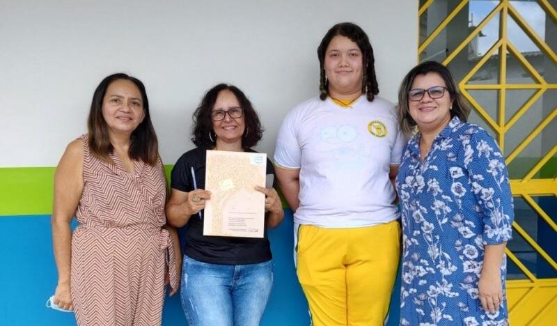Dinitine Savanele é estudante da 2ª série do Ensino Médio da Escola Estadual Lobo D’Almada (Foto: Divulgação/Seed)