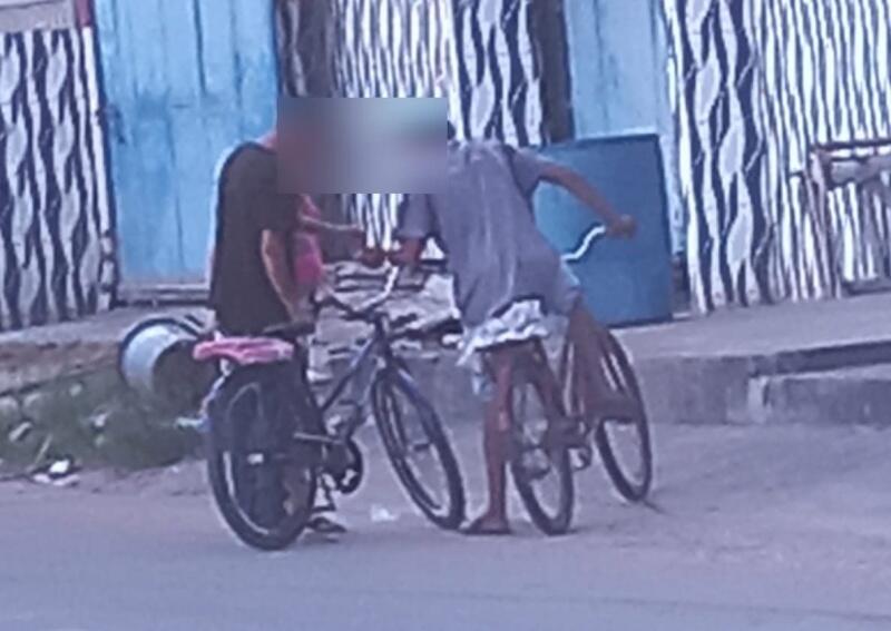 Casal durante a venda de drogas (Foto: Divulgação)