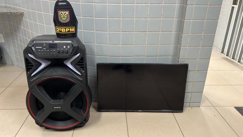 Objetos furtados da residência durante a madrugada de sábado (Foto: Divulgação)