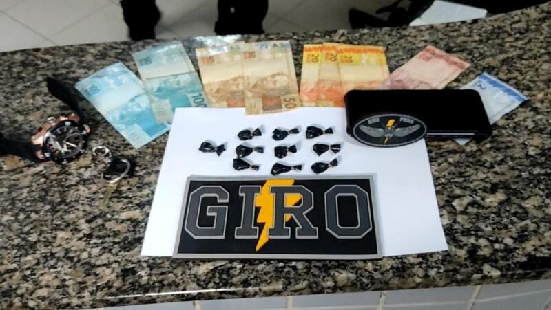 Material apreendido e apresentado na Central de Flagrantes (Foto: Divulgação)
