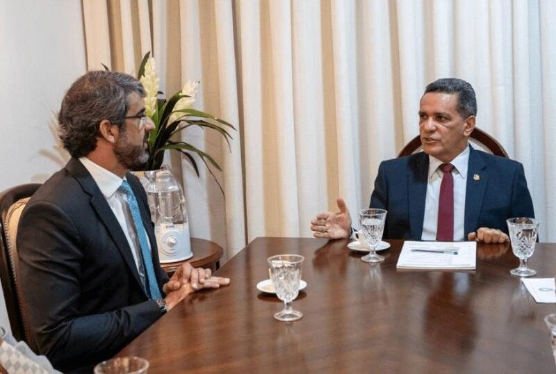 Durante a reunião, Mecias demonstrou extrema preocupação na interrupção dos tratamentos já iniciados que não constam no rol da ANS