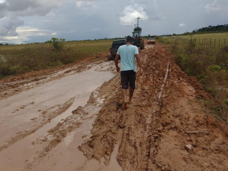 Uma das estradas que da acesso a comunidade (Foto: Arquivo Pessoal)