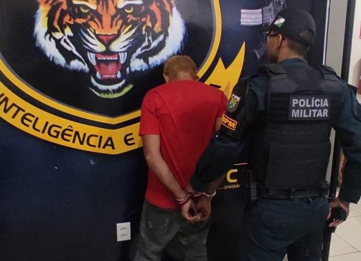 Ele foi apresentado na Dicap e deve retornar ao Sistema Prisional. (Foto: 2º BPM)