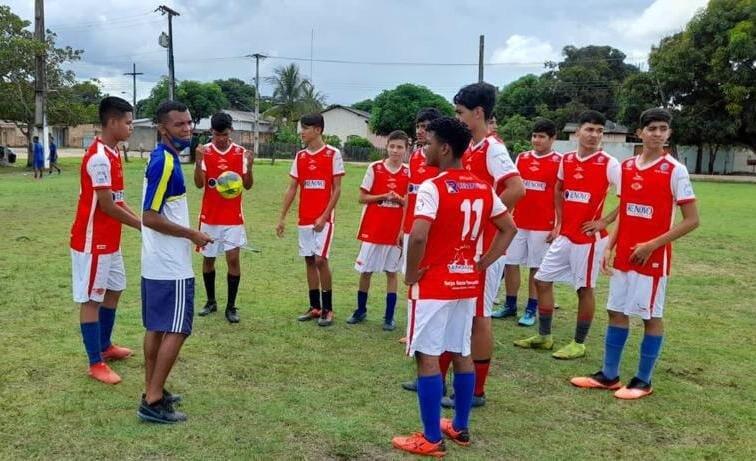 Equipe sub-17 do Baré passa por recrutamento. (Foto: Baré EC)
