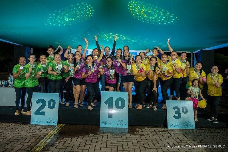 As competições aconteceram nas modalidades: Futebol Society, Vôlei de Quadra, Tênis de Mesa, Dominó, Queimada, Bate Pênalti, Canastra, Corrida, Cabo de Guerra e Natação (Foto: Jonathas Oliveira/Prefeitura de Boa Vista)