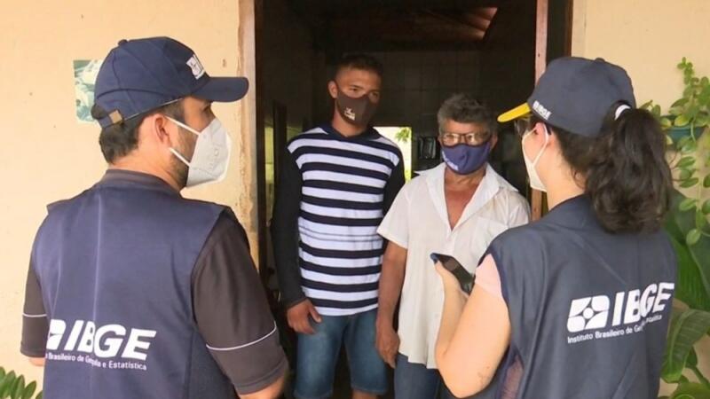 Recenseadores estarão uniformizados e podem ser facilmente reconhecidos por meio da internet ou por uma ligação (Foto: IBGE/RR)