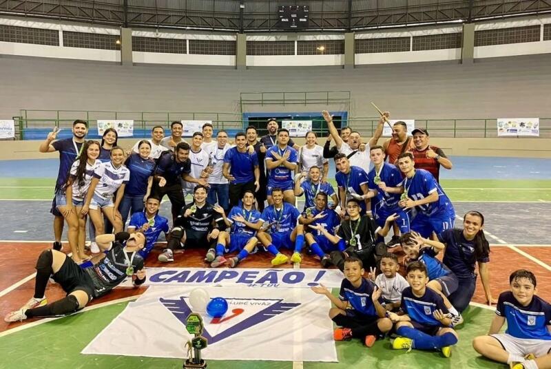 Estadual sub-20 tem dono, é do Vivaz, que pinta Hélio Campos de azul e branco. Foto: Neuda Kart/Vivaz