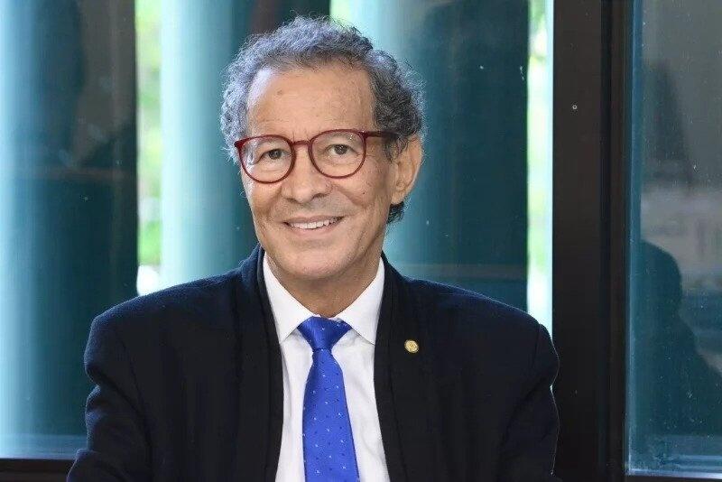 De acordo com o parlamentar, mesmo afastado das funções, ele liberou cerca de R$ 15,6 milhões em recursos federais que beneficiaram as áreas da Saúde e Infraestrutura.  (Foto: Divulgação)