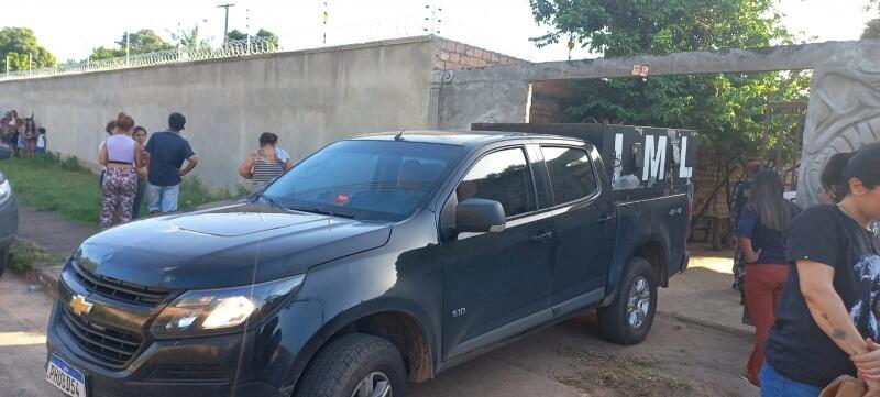 A suspeita é que a motivação do crime seja acerto de contas ou disputa pelo tráfico de drogas (Foto: Dina Vieira/Folha BV)