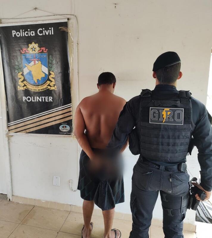 O foragido recebeu voz de prisão e foi conduzido a Delegacia para que sejam tomadas as devidas medidas (Foto: Divulgação)