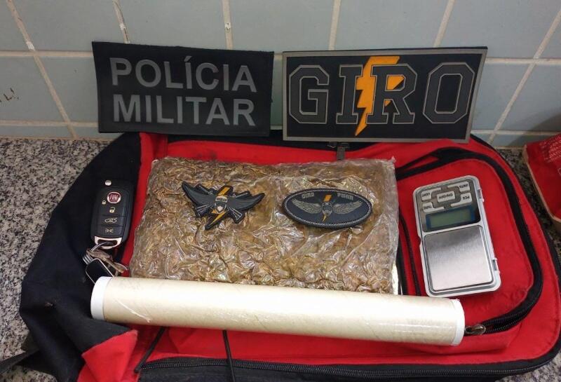 Material apreendido com os envolvidos (Foto: Divulgação)