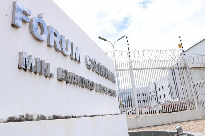 O jovem foi julgado pelos crimes de homicídio qualificado, sequestro qualificado, ocultação de cadáver e integrar organização criminosa (Foto: Nilzete Franco/Folha BV)