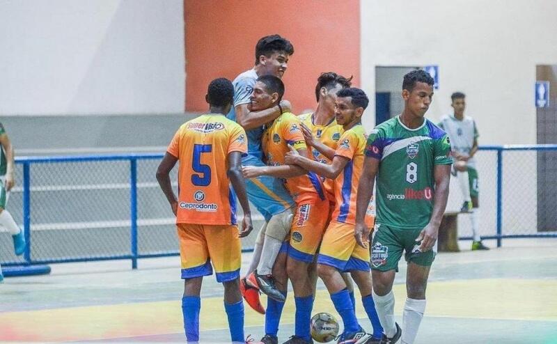 Constelação deita no Romerão e lidera Taça Boa Vista de futsal (Foto: Hélio Garcias)