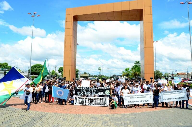 Enfermagem de Roraima aderiu mobilização nacional em torno do novo piso (Foto: Nilzete Franco/FolhaBV)